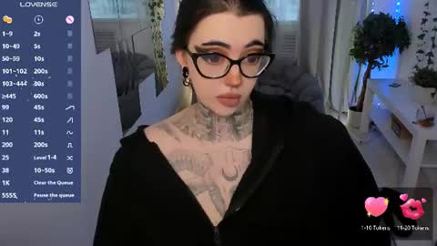 dixipixi_ online show from June 26, 2026, 5:56 am