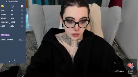 dixipixi_ online show from July 5, 2026, 10:22 am