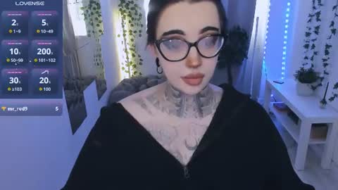 dixipixi_ online show from July 31, 2026, 6:02 am
