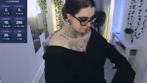 dixipixi_ online show from August 1, 2026, 6:01 am
