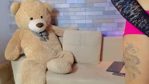 Snapshot of dixypalmer chatting on June 14, 2026, 7:05 pm DixyPalmer online show from June 14, 2026, 7:05 pm