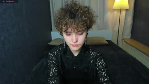 Snapshot of dizer_clop chatting on February 19, 2025, 3:38 pm Dizer online show from February 19, 2025, 3:38 pm