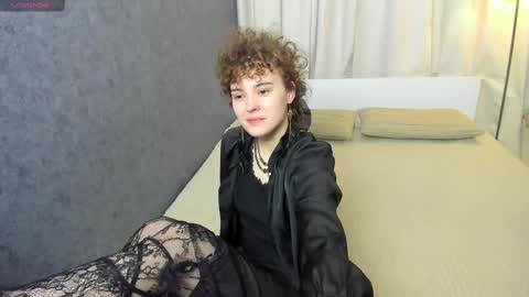 Snapshot of dizer_clop chatting on February 24, 2025, 3:42 pm Dizer online show from February 24, 2025, 3:42 pm