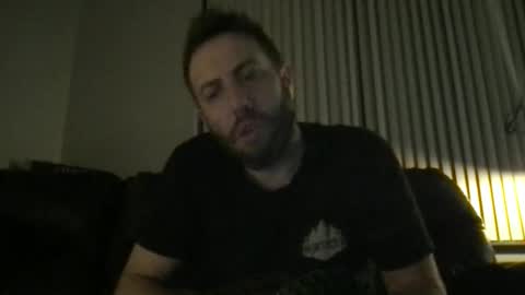Snapshot of dj_chaterbate chatting on December 20, 2025, 9:05 am DJ Chaterbate online show from December 20, 2025, 9:05 am
