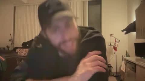 Snapshot of dj_chaterbate chatting on January 6, 2026, 5:33 am DJ Chaterbate online show from January 6, 2026, 5:33 am