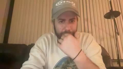 Snapshot of dj_chaterbate chatting on April 17, 2026, 7:33 am DJ Chaterbate online show from April 17, 2026, 7:33 am