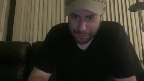 Snapshot of dj_chaterbate chatting on April 24, 2026, 8:17 am DJ Chaterbate online show from April 24, 2026, 8:17 am