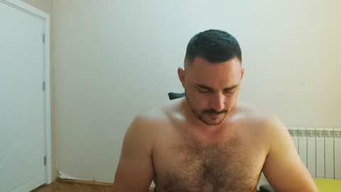STR8 BOYv online show from June 25, 2026, 5:12 am
