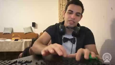 Snapshot of djonson_ chatting on September 29, 2025, 6:35 pm Djonson online show from September 29, 2025, 6:35 pm