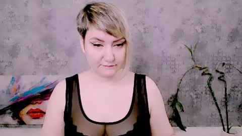 Snapshot of djullia chatting on May 4, 2026, 5:58 am djullia online show from May 4, 2026, 5:58 am