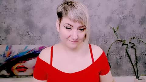 Snapshot of djullia chatting on June 4, 2026, 6:41 am djullia online show from June 4, 2026, 6:41 am