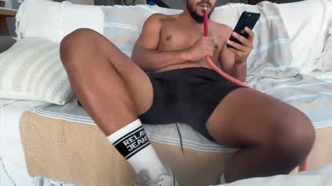 Snapshot of dmitirdarko chatting on November 14, 2025, 1:21 pm Dmitri online show from November 14, 2025, 1:21 pm