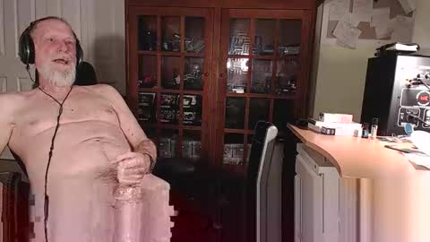 Snapshot of doctorfine4 chatting on January 13, 2026, 10:37 pm Doctor Fine online show from January 13, 2026, 10:37 pm