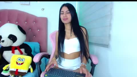 Snapshot of doe_sofi chatting on February 9, 2025, 7:05 am sofi online show from February 9, 2025, 7:05 am