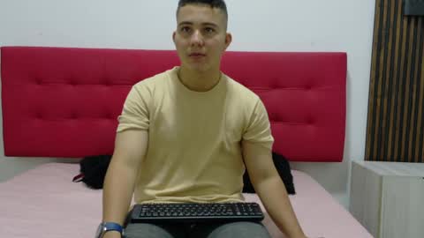 Snapshot of dogerman_01 chatting on May 21, 2026, 11:39 am 01 online show from May 21, 2026, 11:39 am