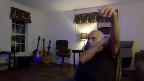 dogluc7 online show from December 8, 2024, 12:51 am