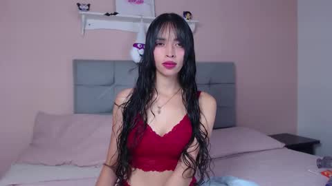 Snapshot of dolce_horny chatting on November 4, 2025, 12:48 pm Dolce online show from November 4, 2025, 12:48 pm