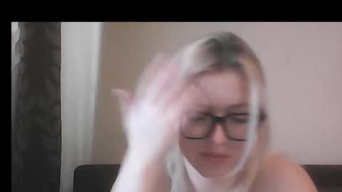 dolce_tempt online show from March 15, 2026, 11:27 am