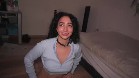 Snapshot of doll4you_ chatting on November 11, 2025, 2:39 pm Alice y Ros online show from November 11, 2025, 2:39 pm