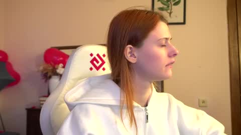 Snapshot of doll_lesli chatting on February 13, 2025, 2:20 pm Your doll Lesli online show from February 13, 2025, 2:20 pm