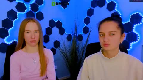 doll_vey online show from February 5, 2026, 10:09 am