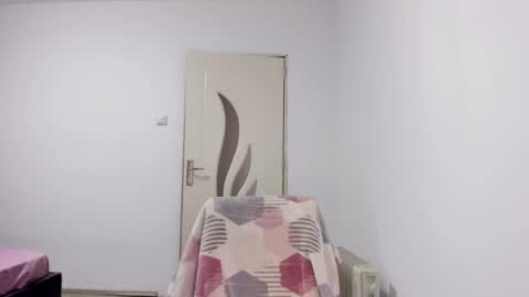 Snapshot of dollcedolly chatting on January 7, 2025, 10:01 am Eva online show from January 7, 2025, 10:01 am