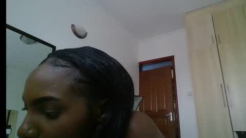 Doll online show from February 27, 2025, 11:20 am