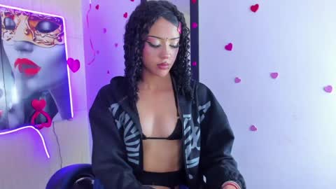 dolly_boob online show from May 5, 2026, 4:42 am