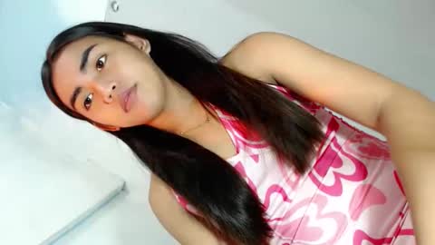 dolly_joana online show from December 17, 2025, 9:48 am