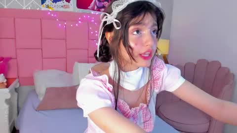 dolly_kitter online show from April 26, 2026, 12:47 pm