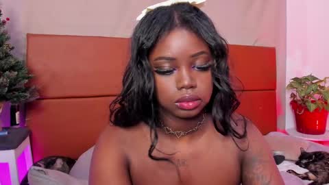 emily --  online show from December 18, 2024, 1:12 pm