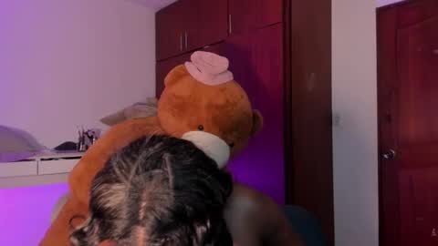 emily --  online show from September 17, 2025, 11:34 am