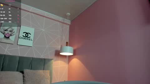 Call me Zoe  online show from February 11, 2025, 5:16 am