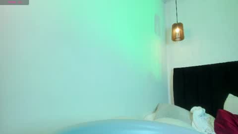 Snapshot of dolly_zoe chatting on June 25, 2026, 12:42 pm Call me Zoe online show from June 25, 2026, 12:42 pm