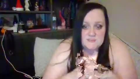 dollydarkside online show from February 28, 2026, 12:33 am