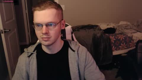 doloresman online show from February 14, 2025, 12:51 am