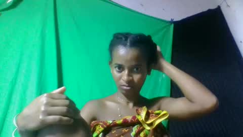 doloresslu online show from February 25, 2026, 10:58 am