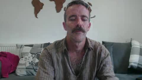 Snapshot of dombolio chatting on July 5, 2026, 9:38 am Dombol online show from July 5, 2026, 9:38 am