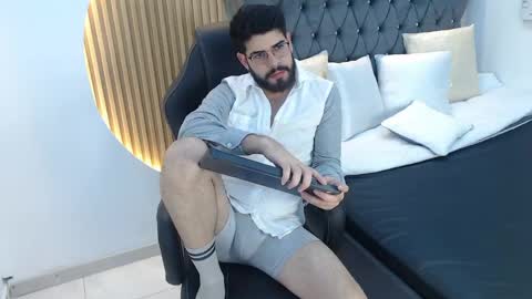 Snapshot of domboy_ chatting on May 23, 2026, 8:24 pm domboy online show from May 23, 2026, 8:24 pm