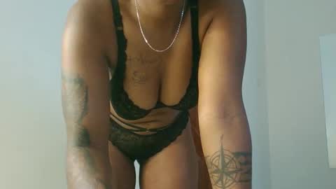 Snapshot of domecesy chatting on September 23, 2025, 11:57 am Amarie noels online show from September 23, 2025, 11:57 am