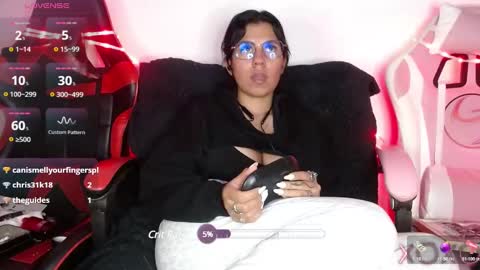 Snapshot of domina_lia chatting on February 17, 2025, 4:53 am Domina Lia online show from February 17, 2025, 4:53 am