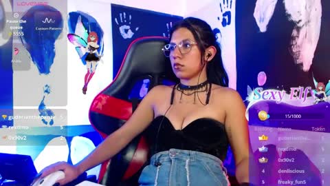 Snapshot of domina_lia chatting on April 3, 2026, 5:05 am Domina Lia online show from April 3, 2026, 5:05 am