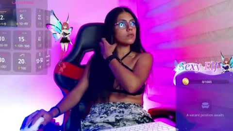 Snapshot of domina_lia chatting on April 27, 2026, 5:49 am Domina Lia online show from April 27, 2026, 5:49 am