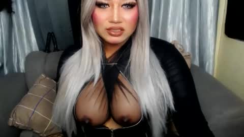 dominant10inchcock online show from November 16, 2025, 12:22 pm