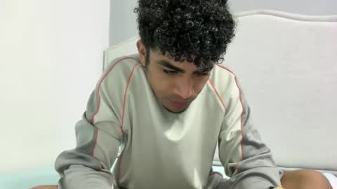 Snapshot of dominic_brand chatting on November 22, 2025, 8:30 pm Brandon online show from November 22, 2025, 8:30 pm