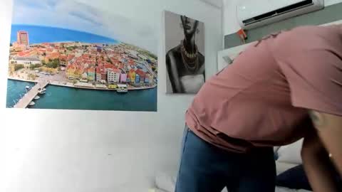 DOMI online show from February 9, 2026, 3:43 am