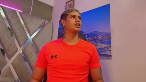 DOMI online show from May 1, 2026, 3:44 am