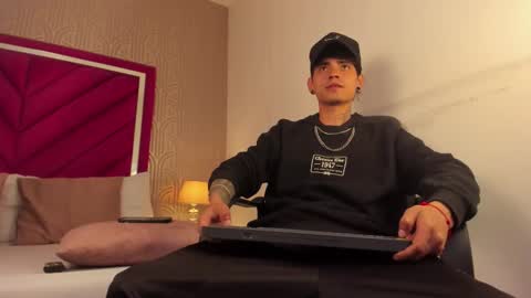 Dominic foox online show from March 3, 2026, 12:22 pm