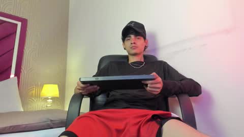 Dominic foox online show from March 10, 2026, 1:49 pm