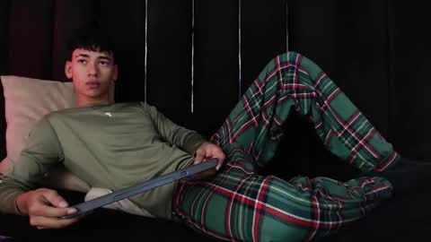 Dominic online show from November 8, 2025, 8:40 pm